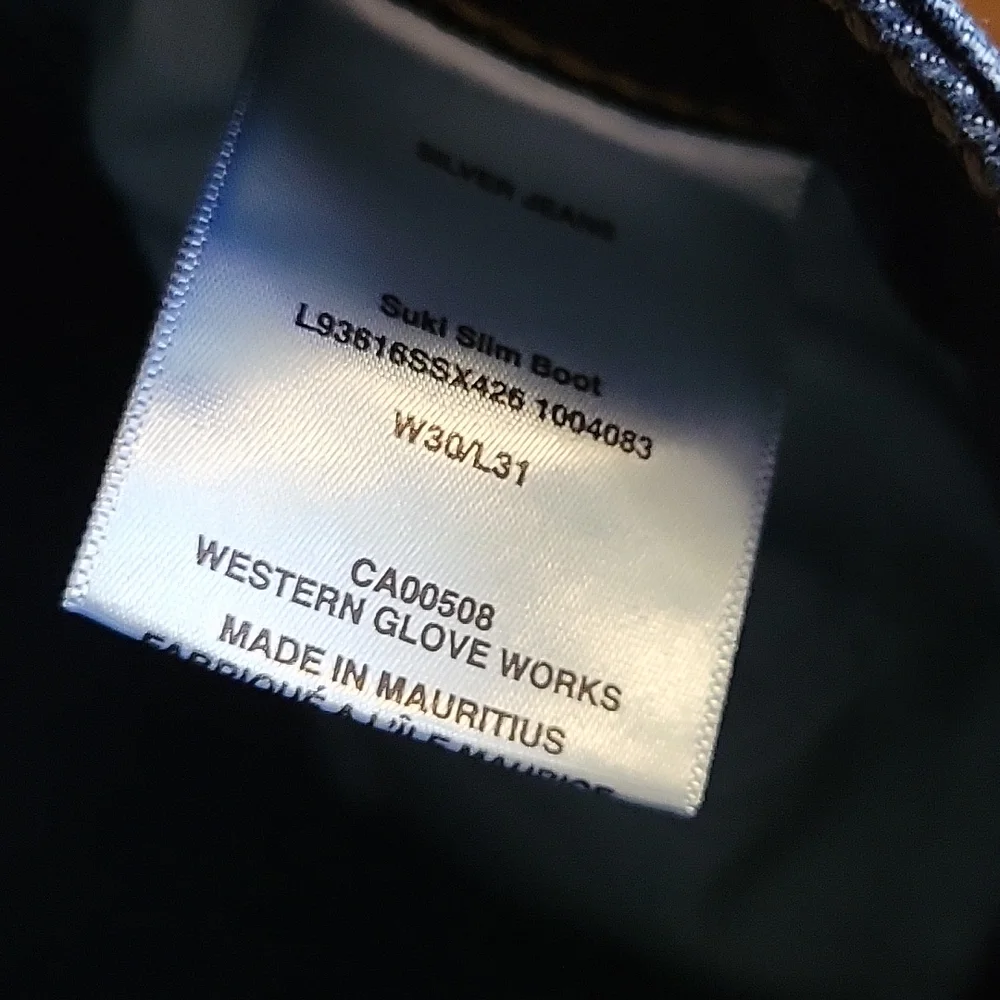 Silver Jeans - Picture 7 of 9